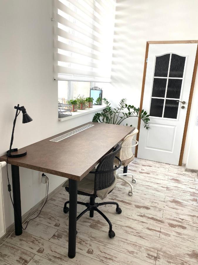 Residence Park Lovely Apartman With Private Parking Kysucke Nove Mesto Exterior photo